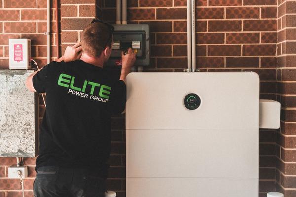 solar battery cabinet